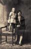 Freerikje en Martje Albertsma (foto Amsterdan omstreeks 1926).jpg