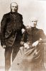 Bauke Sipkes deJong(1845-1930) en Geertje Douwes Uffelaar(1844-1916) Foto 1900.JPG
