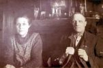Geeske Feenstra(1877-1964) en Douwe Baukes deJong(1875-1946) Foto omstreeks 1938.JPG