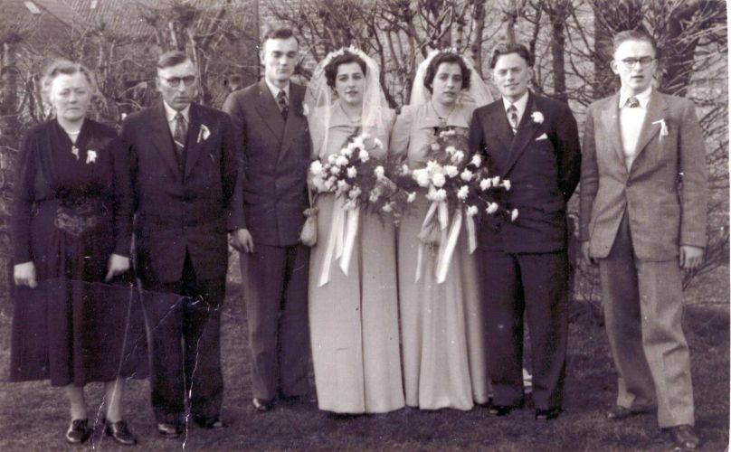 Familiefoto Schotanus 1952
Meintje Schotanus-Bouma, Klaas Schotanus, Jaap Bijlsma, Jannie Schotanus, Eelkje Schotanus, Willem Smits en Jan Schotanus
