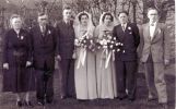 Bestandsnaam=Familiefoto Schotanus 1952.jpg
Bestandsgrootte=204KiB
Afmetingen = 1552x960
Datum toegevoegd = 05 feb 2005 Familiefoto Schotanus 1952.jpg