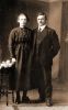 Bestandsnaam=Hijlke Smits(1899-1974) Sjoukje Veersma(1899-1981) foto 1923.jpg
Bestandsgrootte=123KiB
Afmetingen = 636x1024
Datum toegevoegd = 05 feb 2005 Hijlke Smits(1899-1974) Sjoukje Veersma(1899-1981) foto 1923.jpg