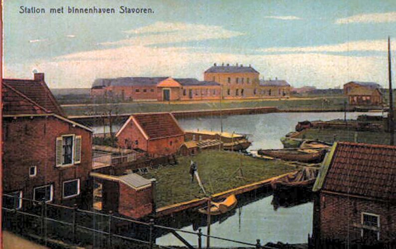 Station met binnenhaven omstreeks 1908

