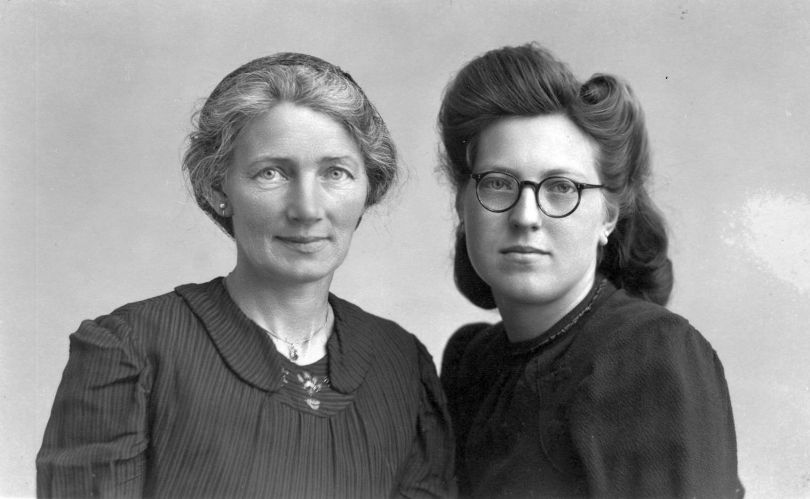 Sjoukje Smits-Veersma (1899-1981) en Pietje Smits
