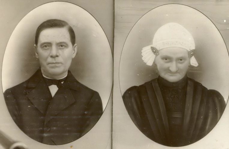 Romke Eeuwes Feenstra(1840-1930) en Trijntje Sipkes Zeldenthuis(1841-1905)
