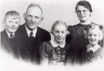Age Walthuis (1904-1995) en familie.jpg