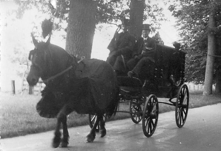 Begrafenis Akke Schotanus-Visser 1936 Rijs