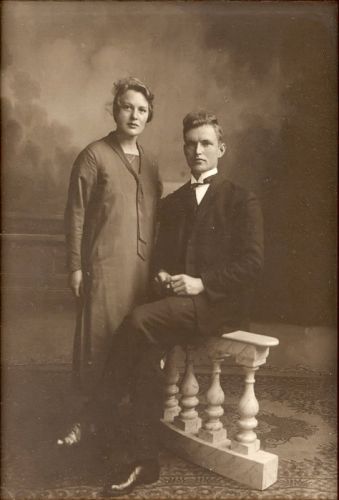 Verloving Rinke Smits en Ella Frieda Harbaum omstreeks 1927