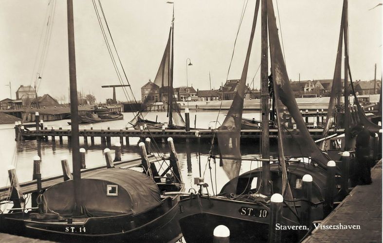 Stavoren gezicht op vissershaven