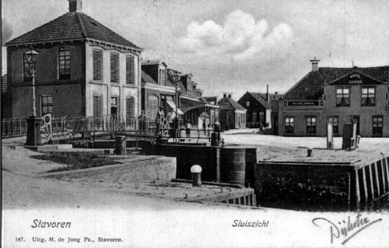 Gezicht op oude sluis 1904
